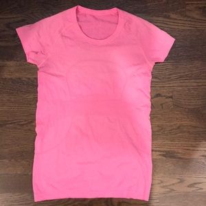 Lululemon Swiftly Tech Short-sleeve shirt